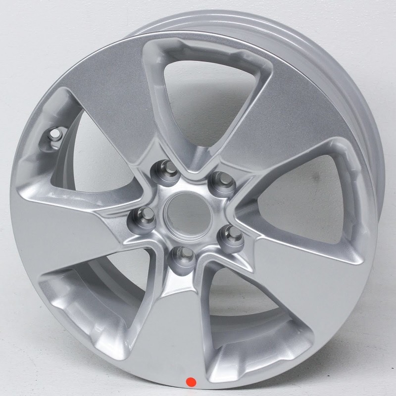 OEM Kia Soul (Gas) 16 Inch Wheel 52910-B2170 Surface Scratches