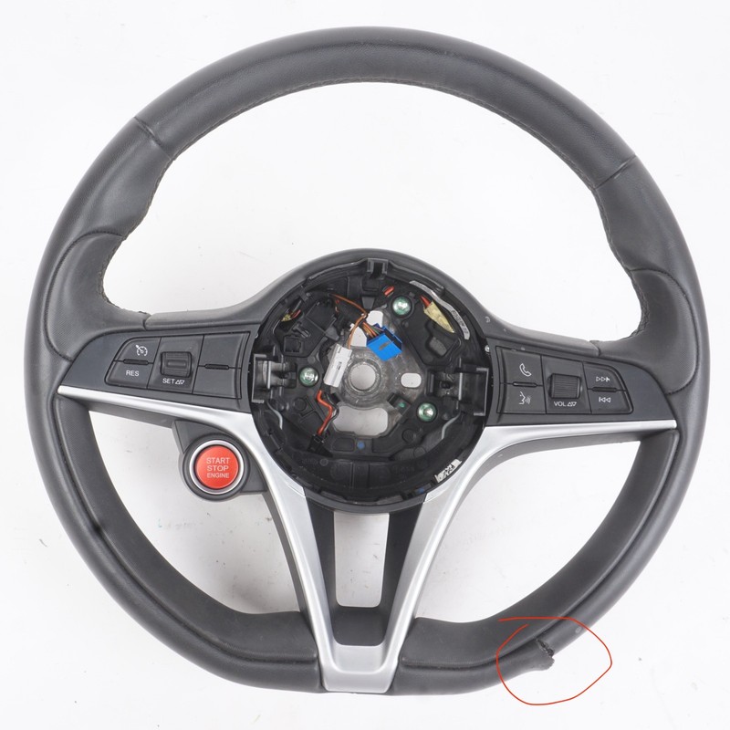 2017 - 2022 ALFA ROMEO GIULIA STEERING WHEEL W/ SWITCHES OEM - HAS DAMAGE AS-IS