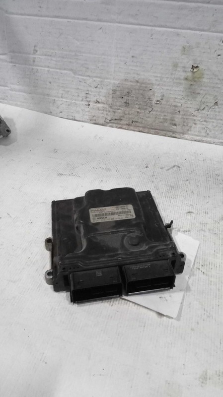 2018 Ford Mustang ECM Engine Control Module CPE 2.3L OEM Black 101k Miles