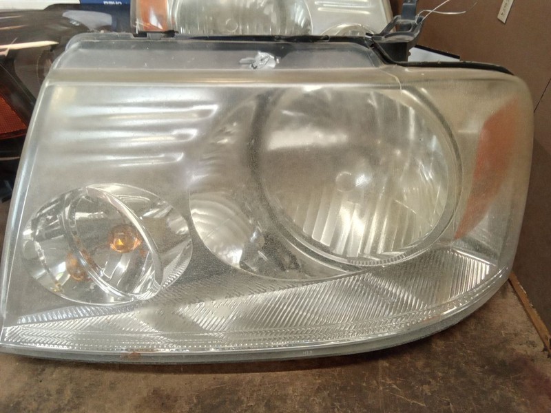 Driver Headlight Bright Background Fits 04-08 FORD F150 PICKUP 315058