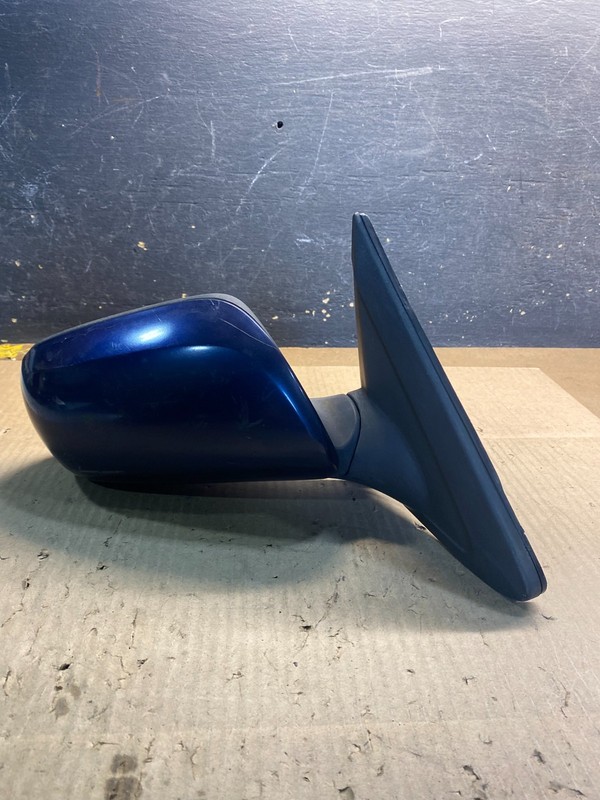 2009 to 2011 Buick Lucerne Right Passenger Side View Door Mirror OEM Z5348 DG