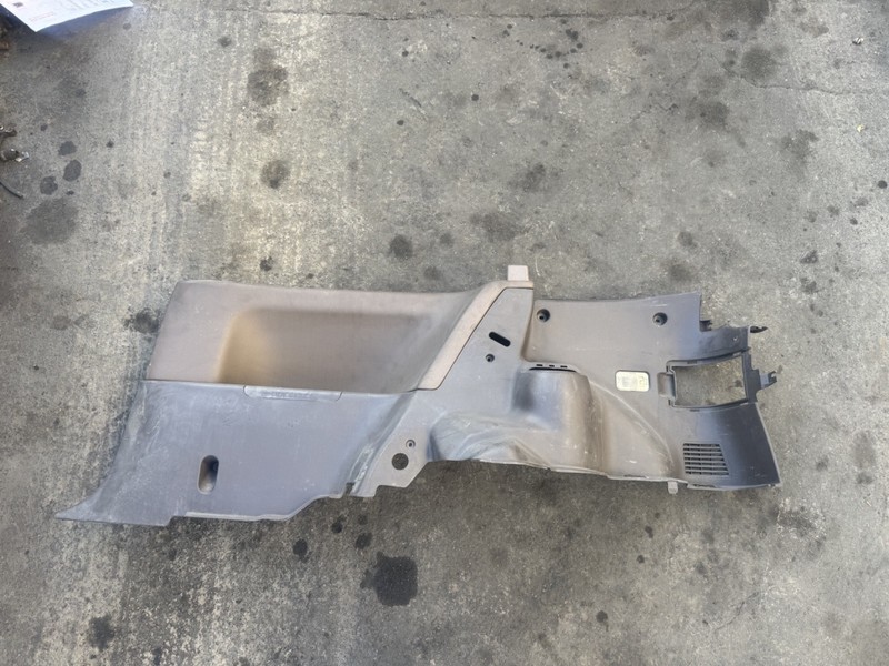 88-91 Honda Civic HB Right Inside Quoter Trim Panel Brown OEM