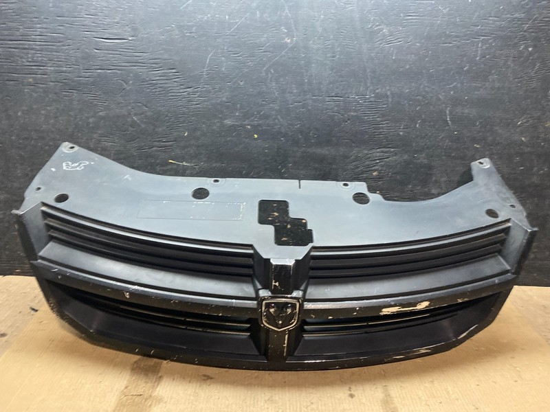 2008-2010 Dodge Grand Caravan Front Grill Grille 05113126aa X3533 DG