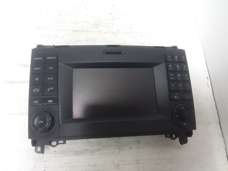 Radio 447 Type Receiver 5.8" Display Navigation Fits 16-20 METRIS