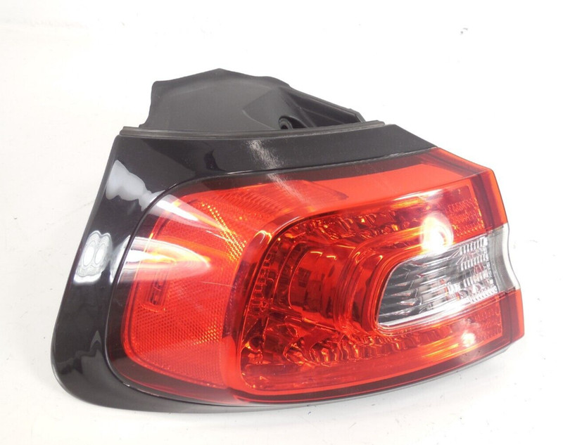 2014-2018 Jeep Cherokee Quarter Panel Mounted Tail Light Driver Left OEM