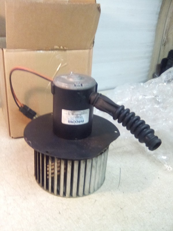 Peterbilt Paccar SR2000038 Blower Motor