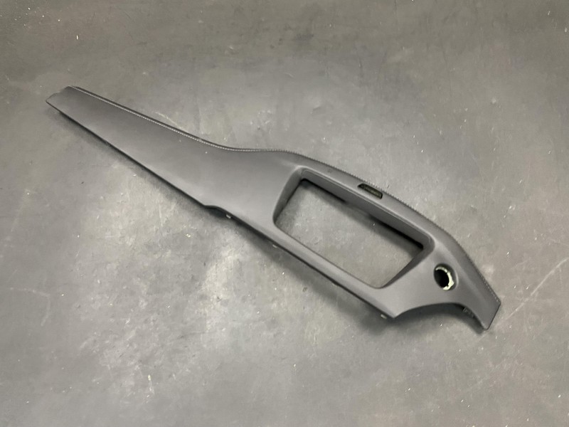 Dashboard Right Center Trim Panel 2021 Cadillac XT4 84711508 2019 2020 - 2023