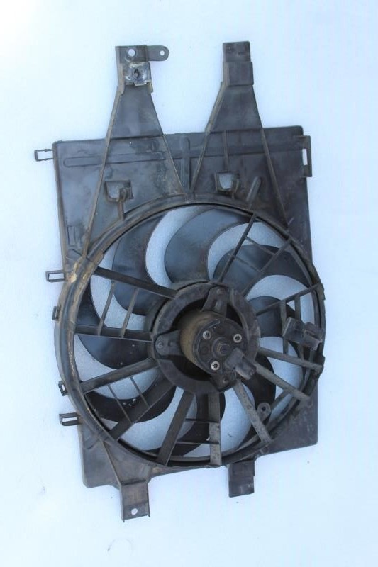1994 PLYMOUTH ACCLAIM RADIATOR COOLING FAN ASSEMBLY 2.5L 4401952 1330112