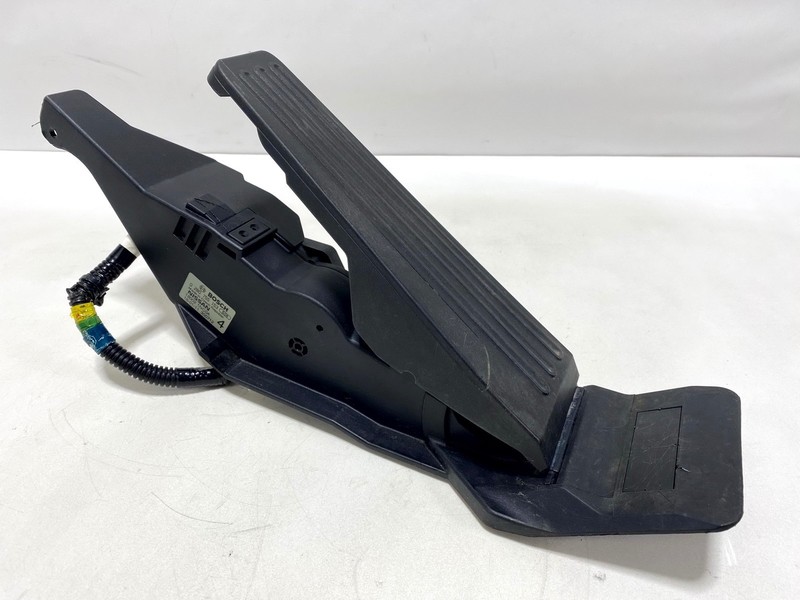 14-22 INFINITI Q50 Q60 ACCELERATOR THROTTLE GAS PEDAL TRAVEL SENSOR OEM