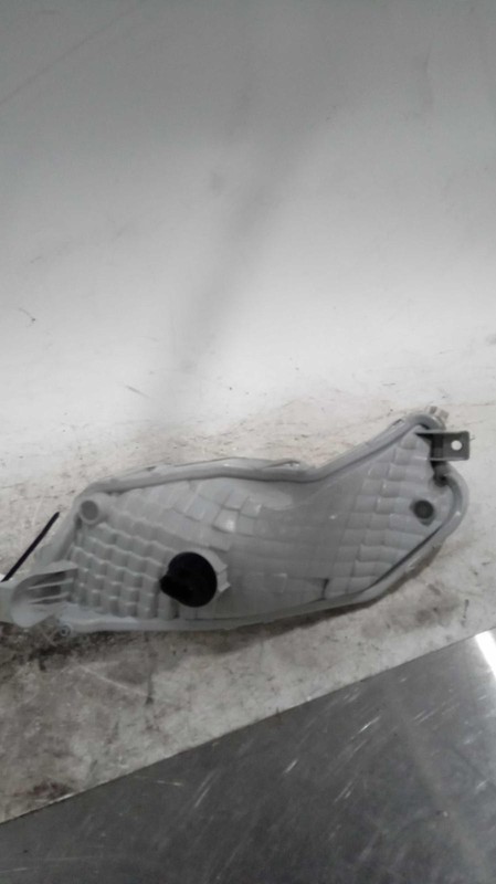 2017 Toyota Camry Right Turn Signal Light Assembly - Used, Black, 125k Miles