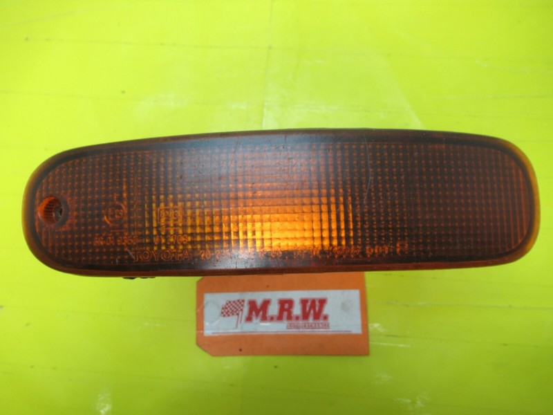 TURN SIGNAL CORNER PARK LAMP MARKER LIGHT FRONT BUMPER RF RH 90 91 92 93 CELICA