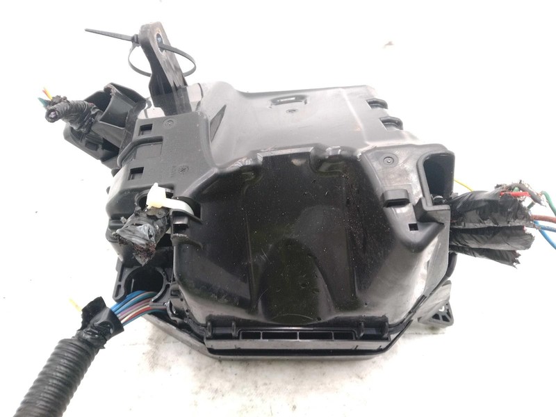 2023 Mazda CX-50 Fuse Box OEM BCKA66760 Red 24,000 Miles Used