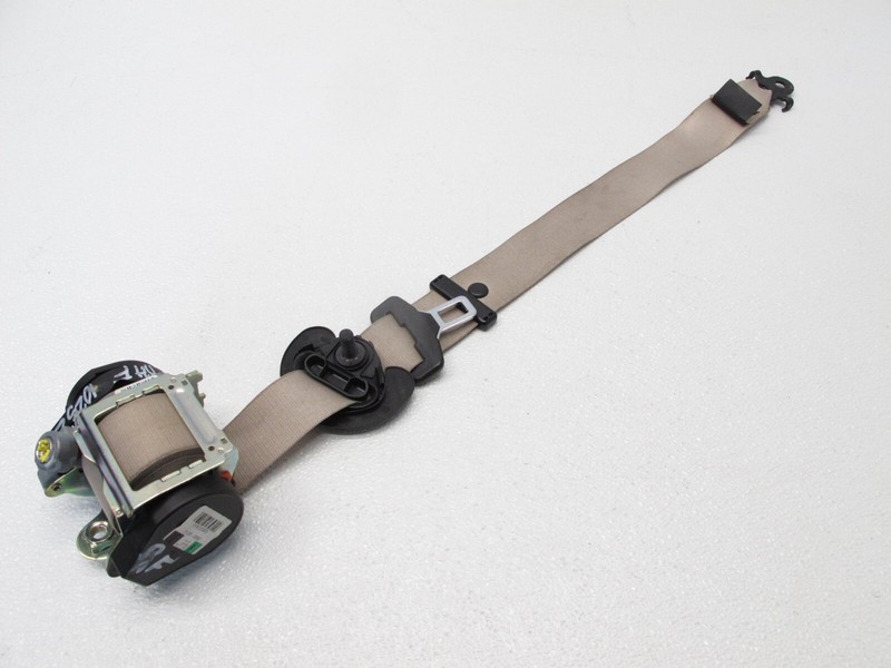 11-16 BMW F10 528i 535i M5 SEATBELT SEAT BELT RETRACTOR FRONT RIGHT OEM 102523
