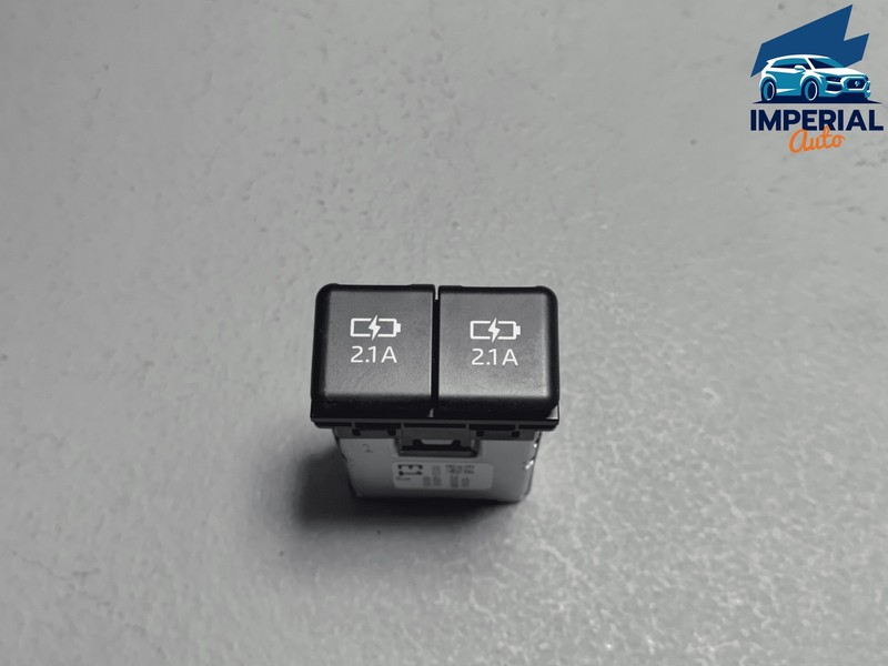 2019-2022 Toyota RAV4 Center Console Forward Dual USB 2.1A Charging Port OEM