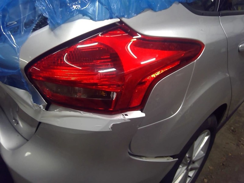 Passenger Tail Light Hatchback Incandescent Fits 15-18 FOCUS 1741104