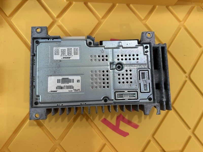 2011-2013 INFINITI M37 BOSE STEREO AMP AMPLIFIER UNIT 318800-0070 OEM