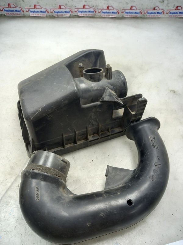 06-19 TOYOTA YARIS 1.5L AIR CLEANER BOX LID 1NZFE