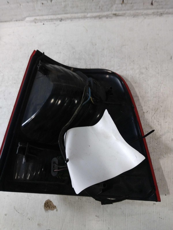 2003 Ford Explorer Left Tail Light Assembly OEM Used 96K Miles 324459