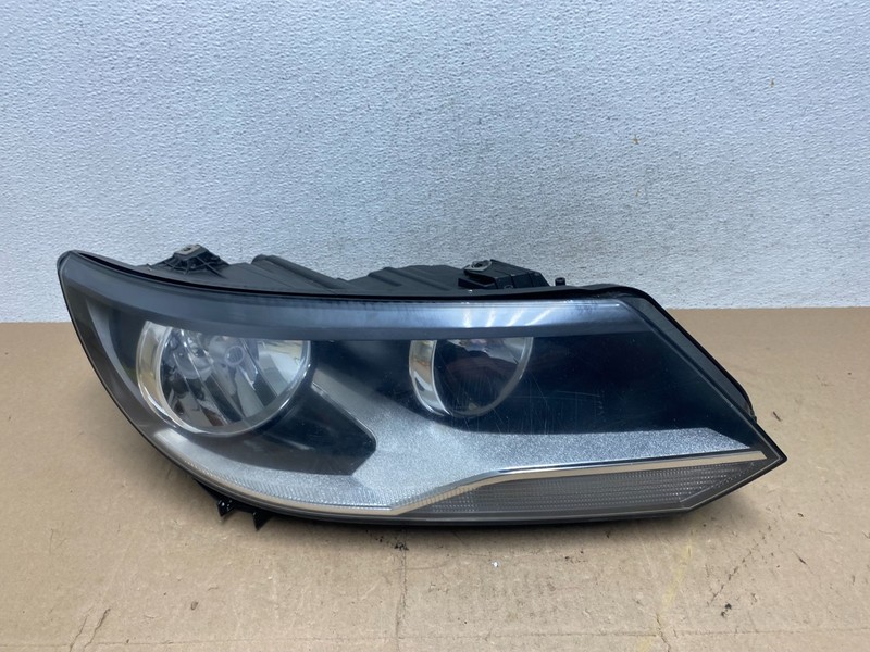 2012 to 2018 Volkswagen Tiguan Right Passenger RH Halogen Headlight AE6885 DW