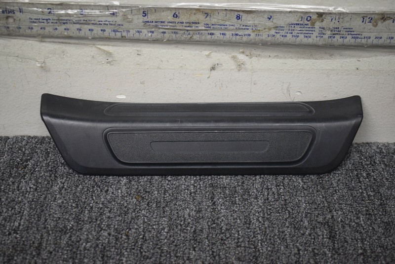2018-2019 AUDI Q5 SILL PLATE RIGHT SIDE FACTORY OEM