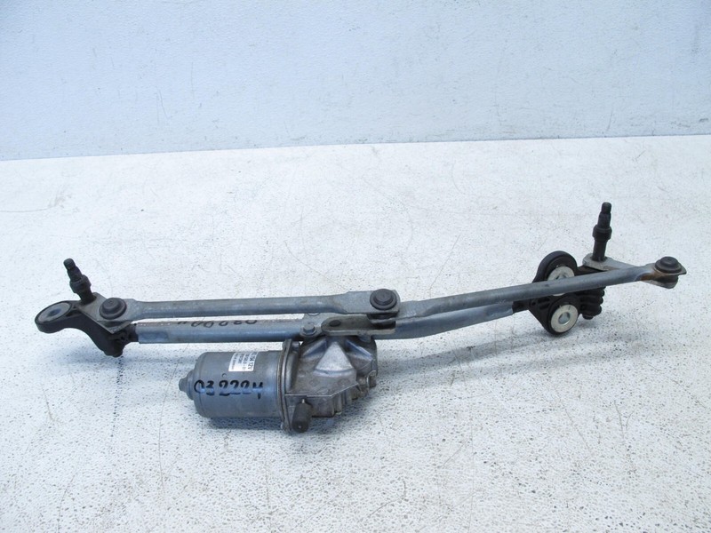 07-13 BMW E70 X5 WINDSHIELD WASHER WIPER MOTOR TRANSMISSION LINKAGE OEM 032224