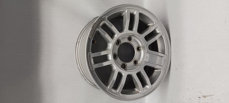 2008 HUMMER H3 Wheel 16x7-1/2 7 double spoke OEM 08
