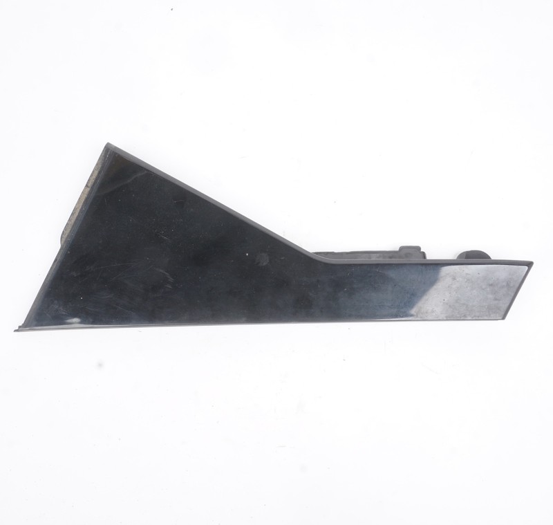 2016 - 2020 Kia Sorento Rear Left Rearward Door Molding Panel OEM