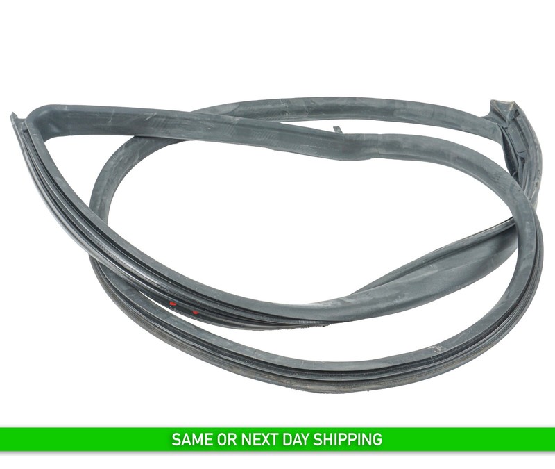 14 - 20 MASERATI QUATTROPORTE FRONT RIGHT PASSENGER DOOR WEATHERSTRIP SEAL OEM