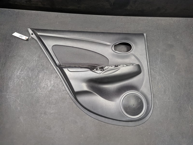 Rear Left Door Trim Panel 2017 Nissan Versa 82901-9KS3A 2016 2018 2019