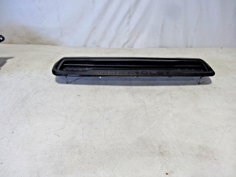 2024-2026 Chevrolet Silverado 2500OEM Hood VENT