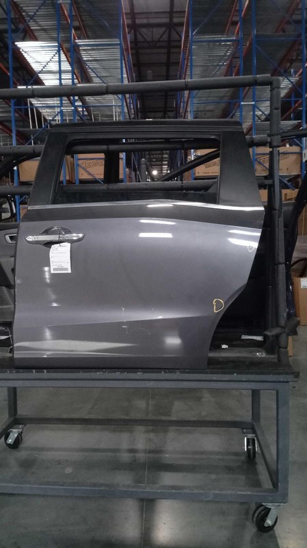 2021 Honda Odyssey Left Door Grey OEM - 56K Miles, No Warranty