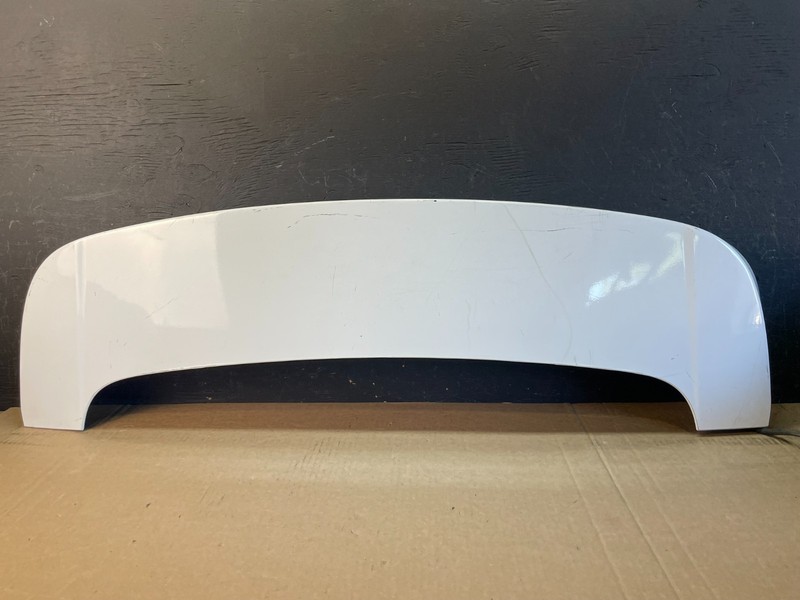 2014 - 2019 Jeep Grand Cherokee Liftgate Back Door Spoiler & Light OEM ad0094 DG