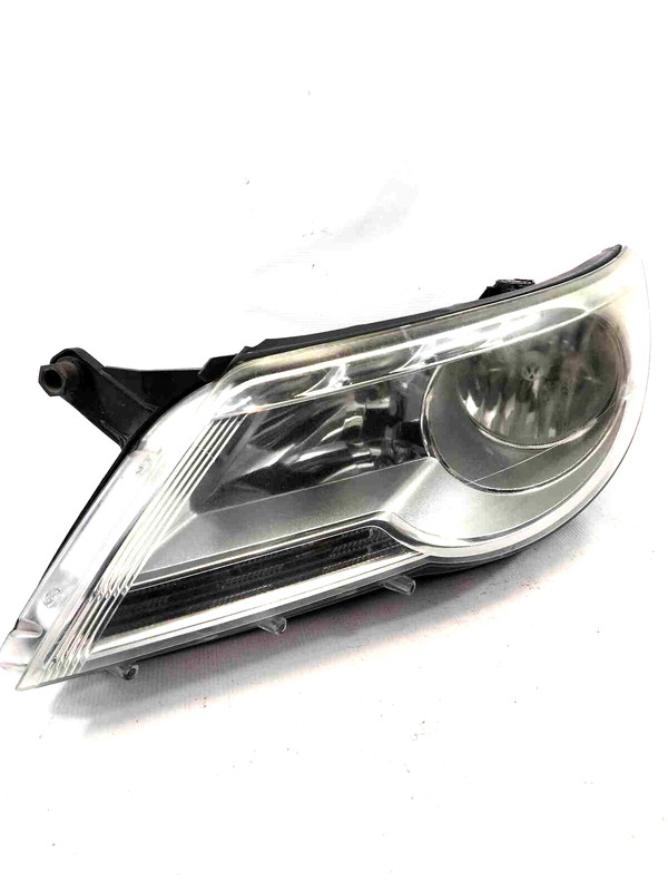 2010 VW Tiguan LH Driver Side Halogen Headlight Lamp Assembly 5N1941031AC