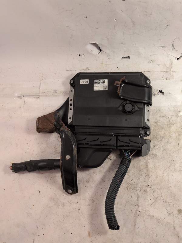 2007-2008 Toyota RAV4 89661-42F73 2.4L ECM OEM Engine Computer