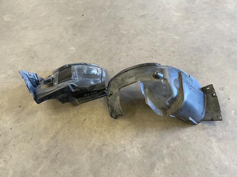 08-10 BMW 135i E82 Front Right Fender Liner Splash Shield Cover Guard 1543 OEM