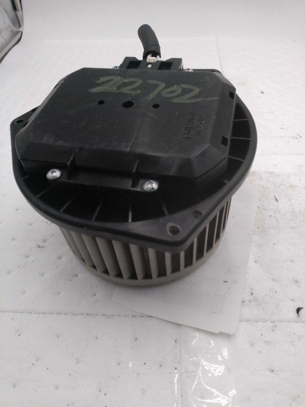 2014 Nissan Pathfinder HVAC Blower Motor OEM 556990 Silver 112K Miles