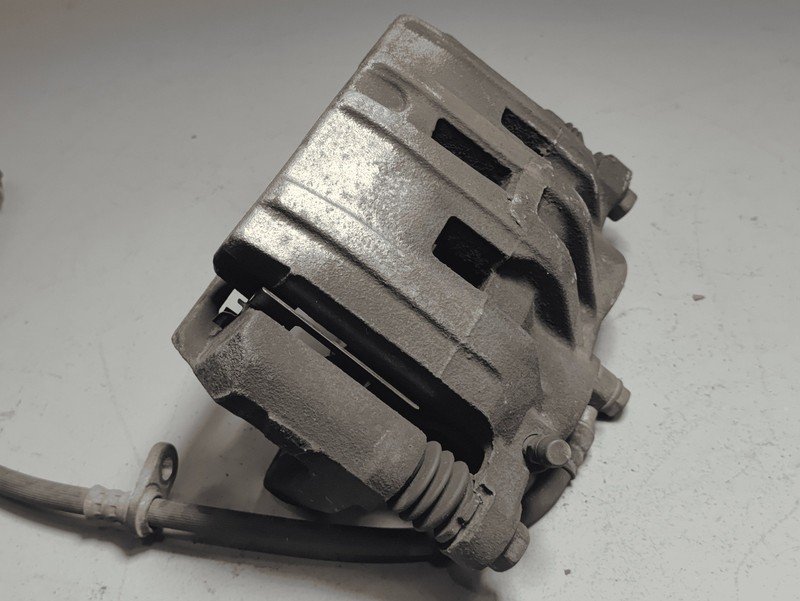 2017 - 2020 ACURA MDX FRONT LEFT DRIVER SIDE DISC BRAKE CALIPER OEM