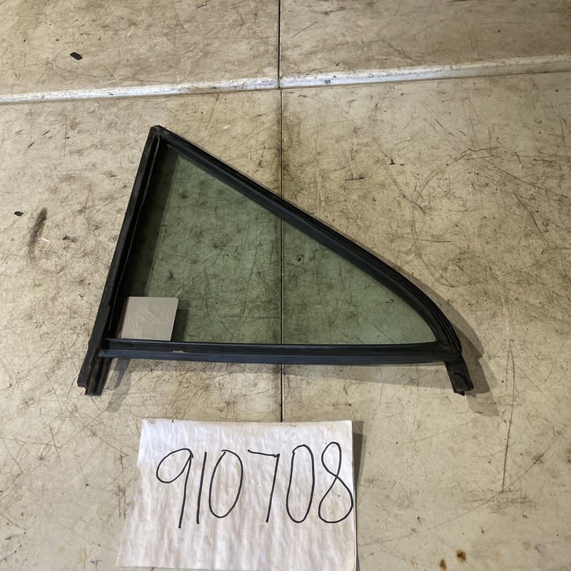 1986-1991 MERCEDES W126 560SEL 420SEL REAR DOOR CORNER GLASS WINDOW LEFT SIDE
