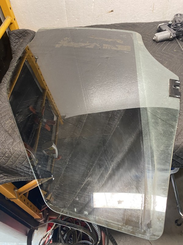 2020 Ram ProMaster City Left Front Glass OEM