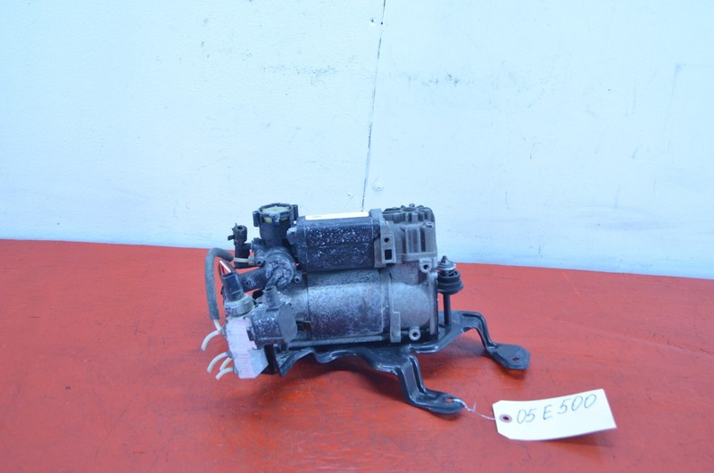 03-09 MERCEDES W211 E CLASS E500 AIR SUSPENSION AIRMATIC COMPRESSOR PUMP OEM