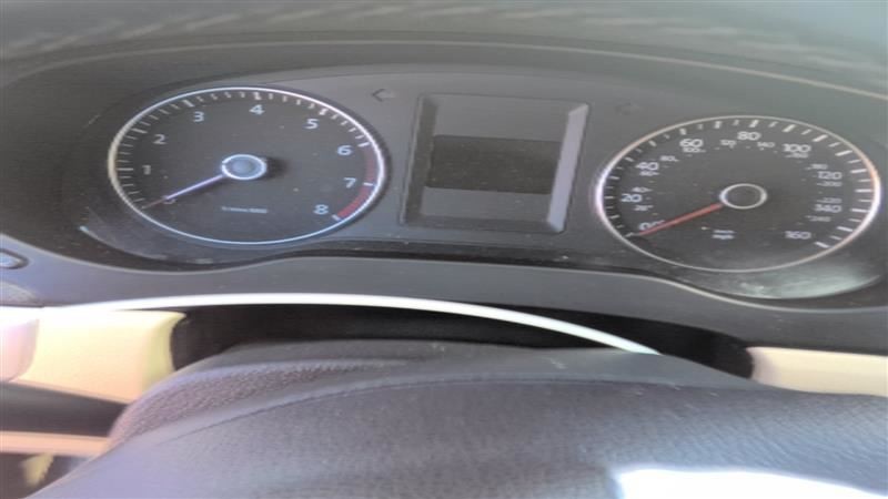 Speedometer Cluster Sedan MPH Base Engine ID 5C6920873X Fits 14 JETTA 1485609