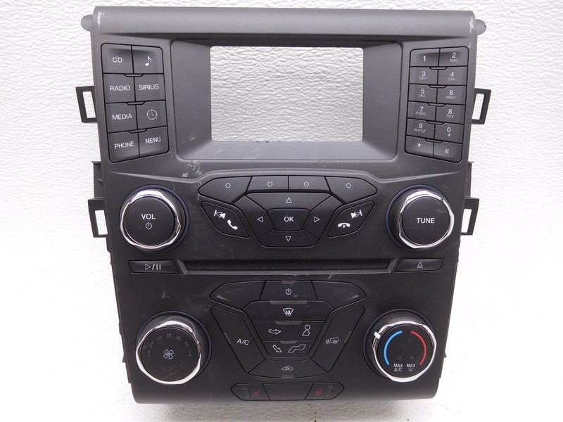 OEM Ford Fusion Audio Stereo Temp Control Face Plate Sirius Radio FS7T-18E243-KE