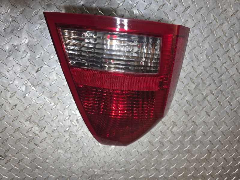 2005-2007 Chrysler 300 Rear Driver Left Tail Light Tail Lamp Oem Tested