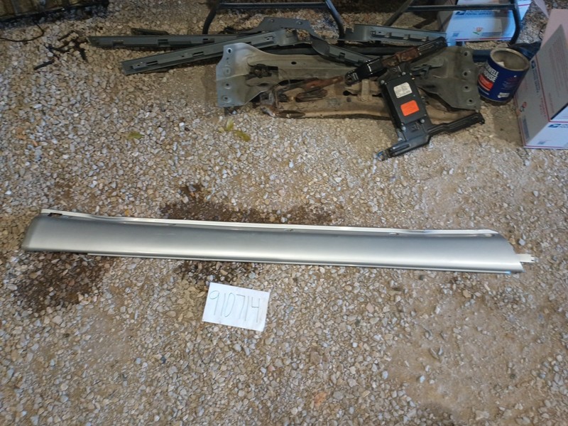98-05 Mercedes W163 ML500 Base Rocker Panel Side Skirt Left Driver Silver OEM