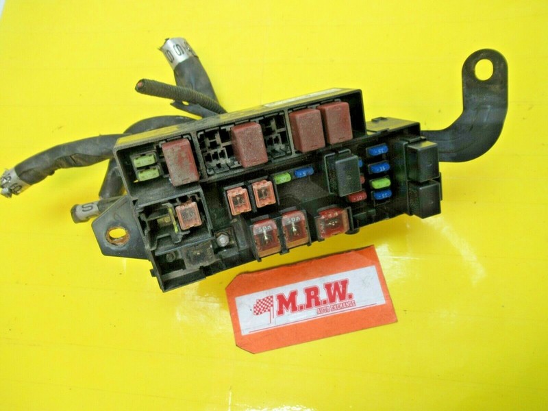 MAIN FUSE BOX RELAYS FUSES JUNCTION FUSEBOX UNDER HOOD for 2004 04 FORESTER 2.5L