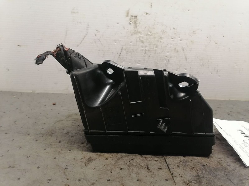 Fuse Box Engine Compartment Fits 15-20 AUDI A3 1579363