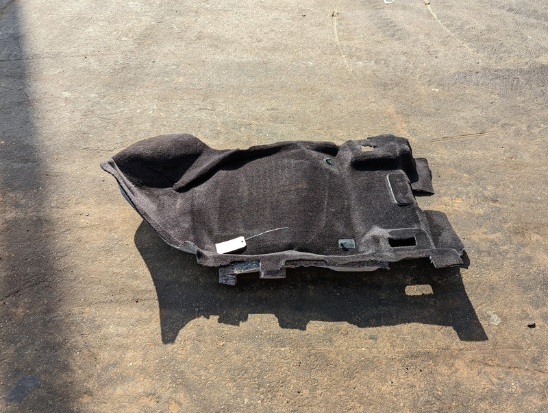 Front Right Floor Covering Carpet 2018 Jeep Cherokee 1UB82DX9AD 2014 2015 - 2019