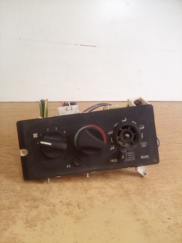 2004 MackOEM Climate Control "READ DESCRIPTION"