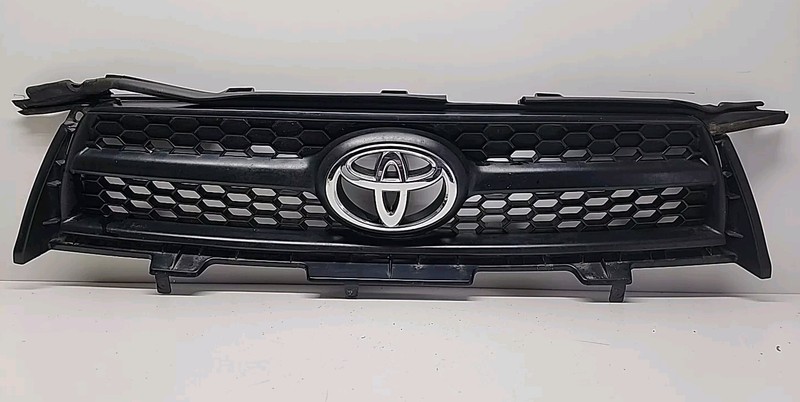 531010R020 | 2009 - 2012 Toyota Rav4 Front Upper Grille OEM Black