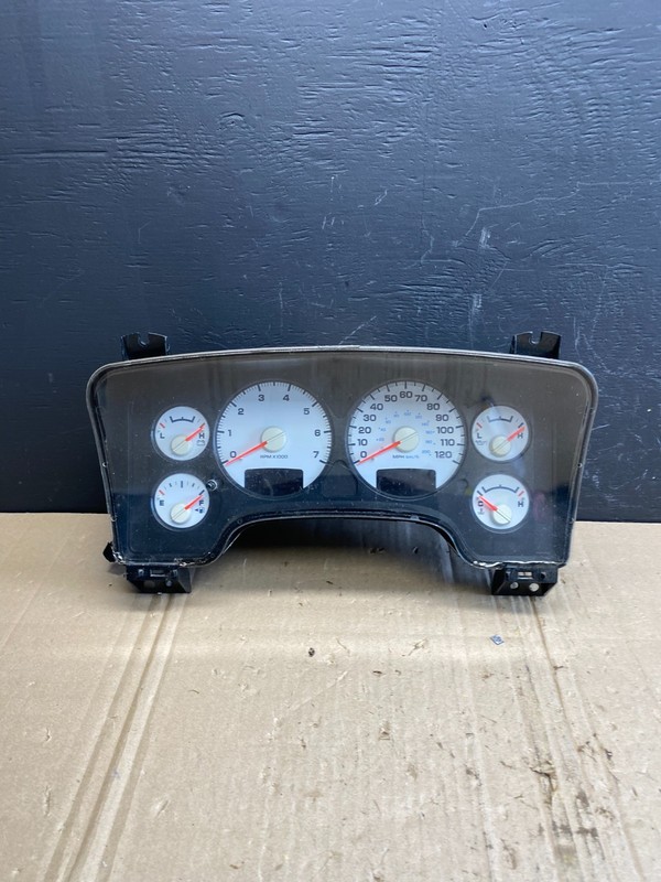 2004 2005 Dodge Ram 1500 Instrument Speedometer Gauge Cluster OEM ab8986 DG